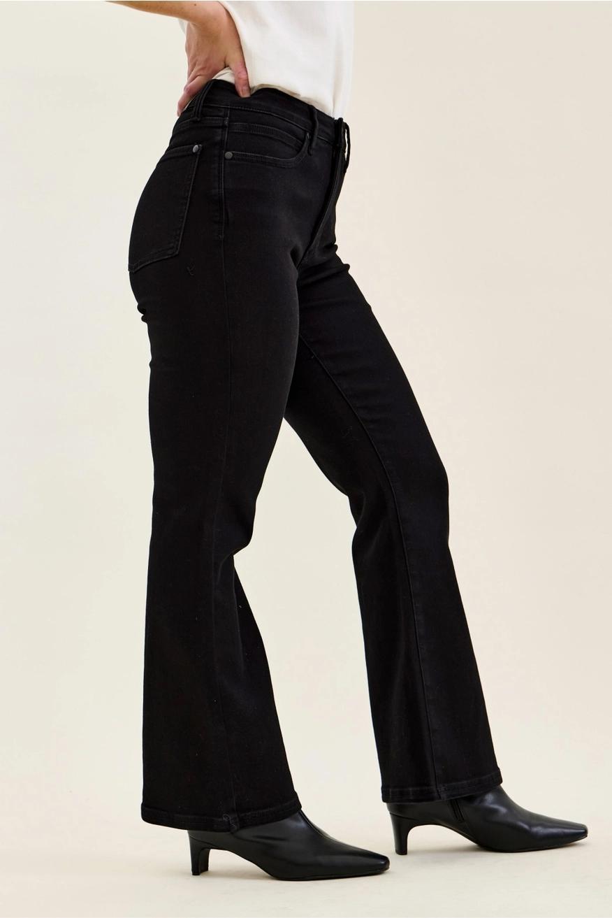 Judy Blue HW Black Petite T.C. Bootcut Jean