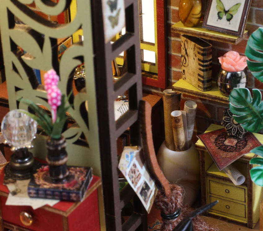 Hands Craft | Book Loft