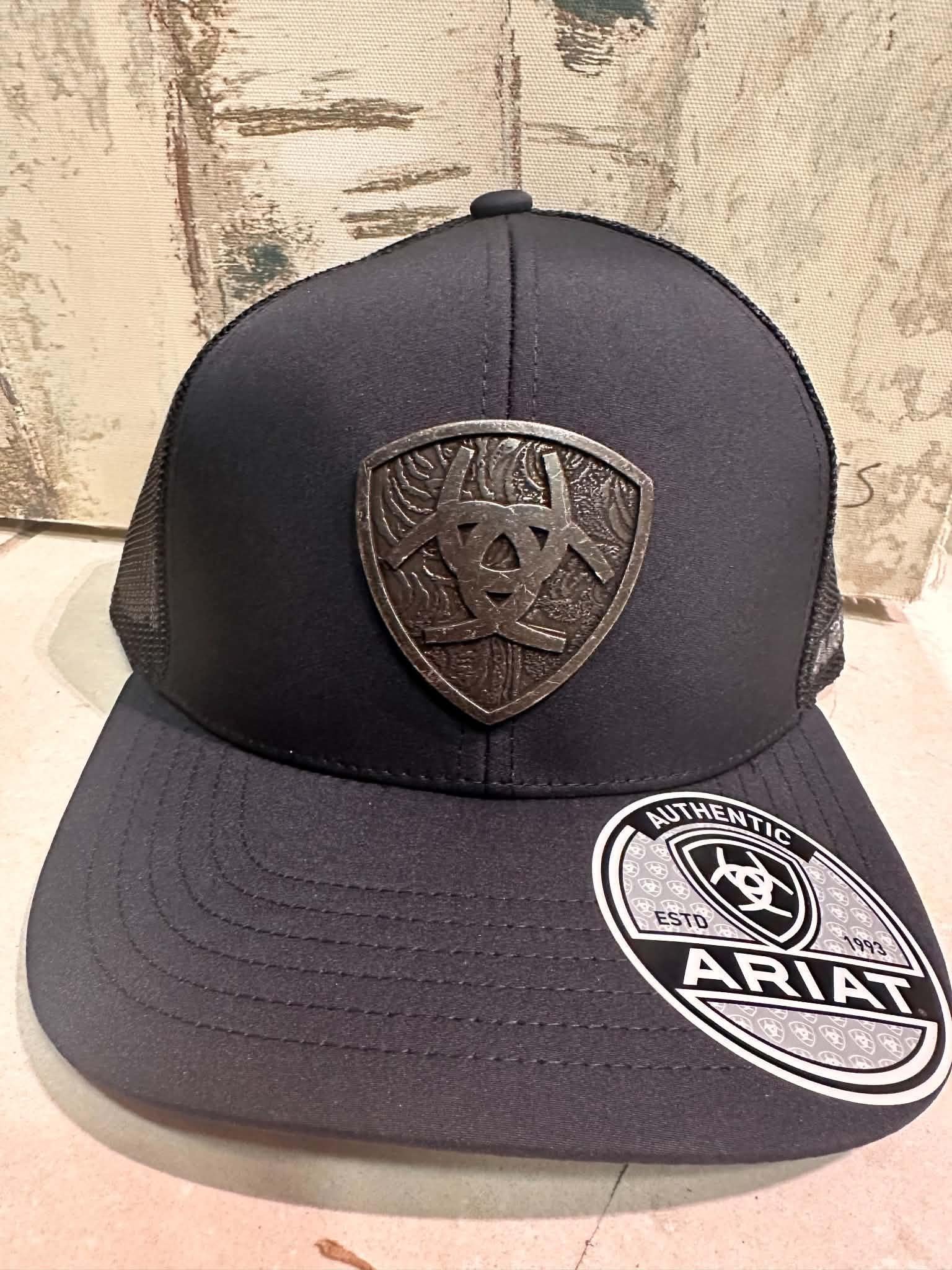 Ariat Men's Metal Shield Hat