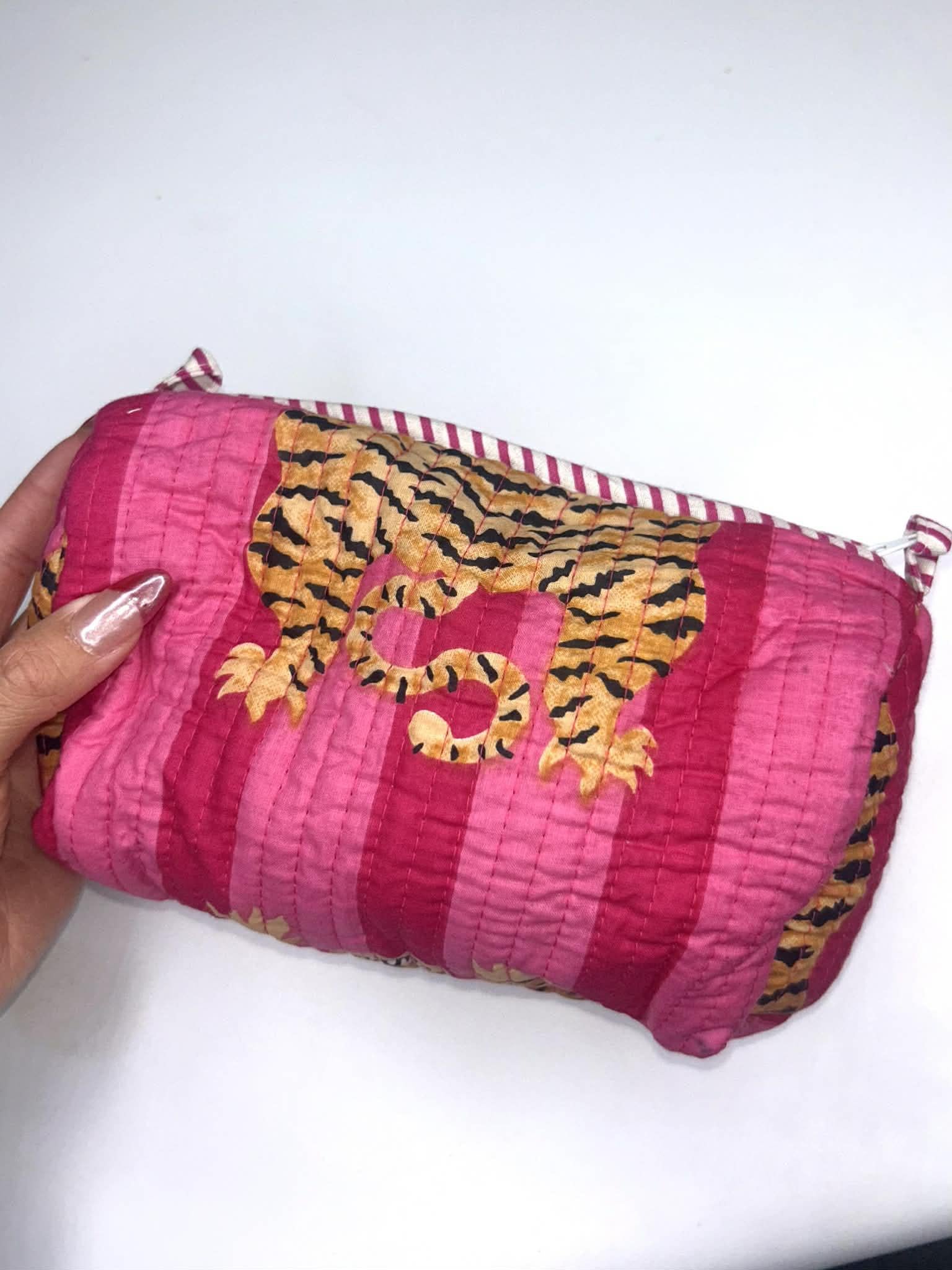 Tiger Quilted Make-Up Set of 3 Nested Bags