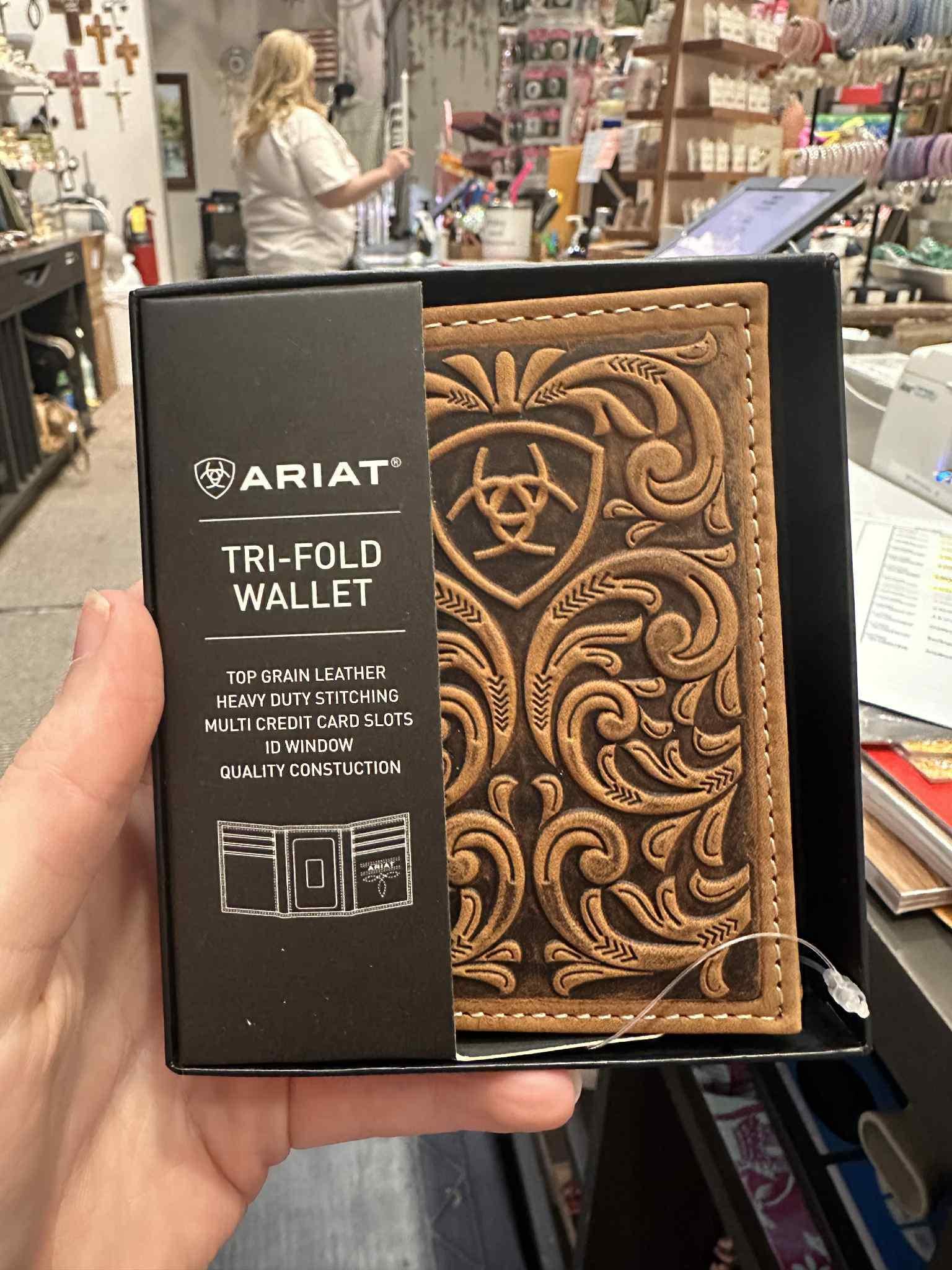 Ariat Scrilling Embroidered Wallet