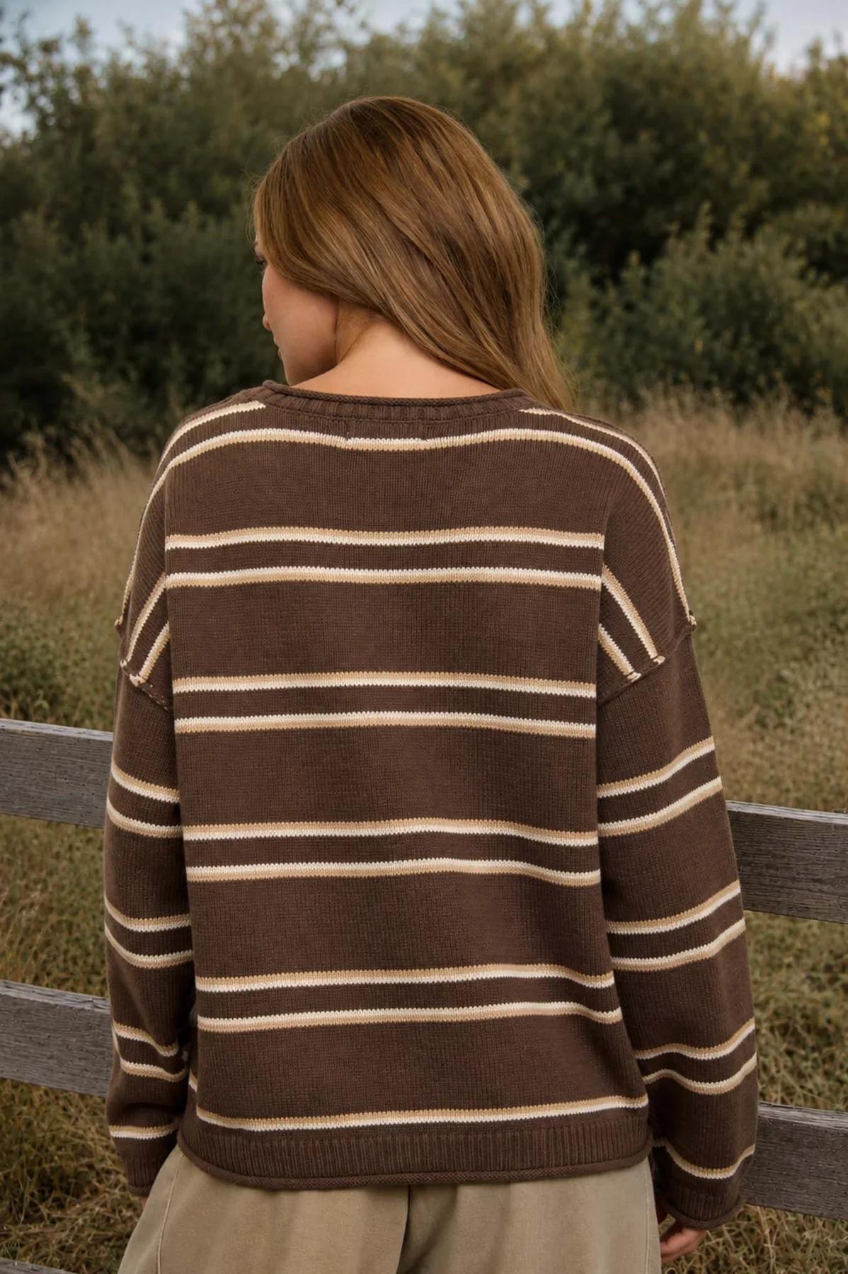 BROWN MULTI EXPOSED SEAM STRIPED ROUND NECK PULLOVER