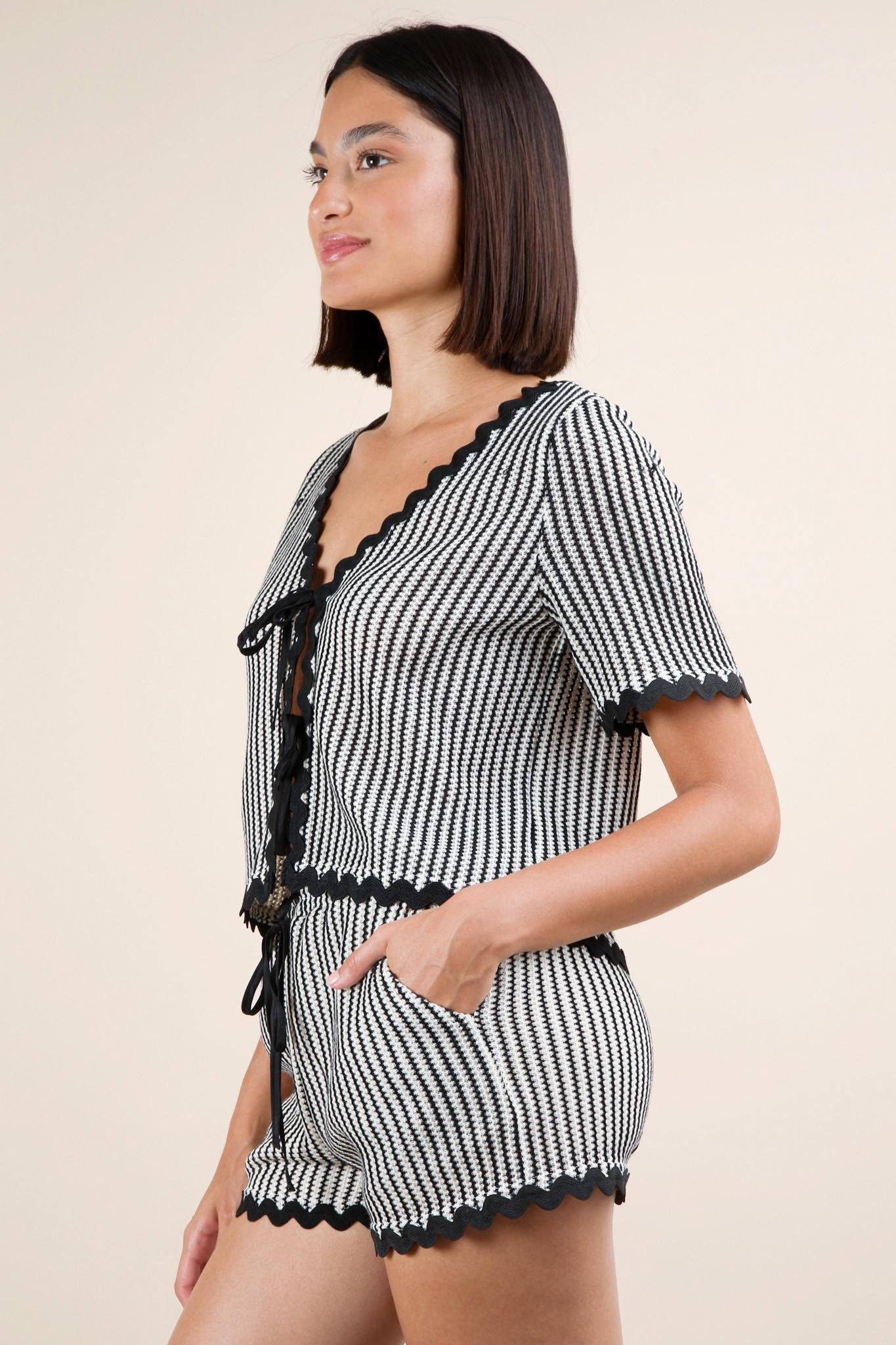 Wave Trim Detail Knit Top & Shorts Set