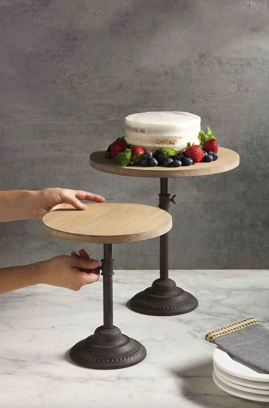 Small Adjustable Iron Server