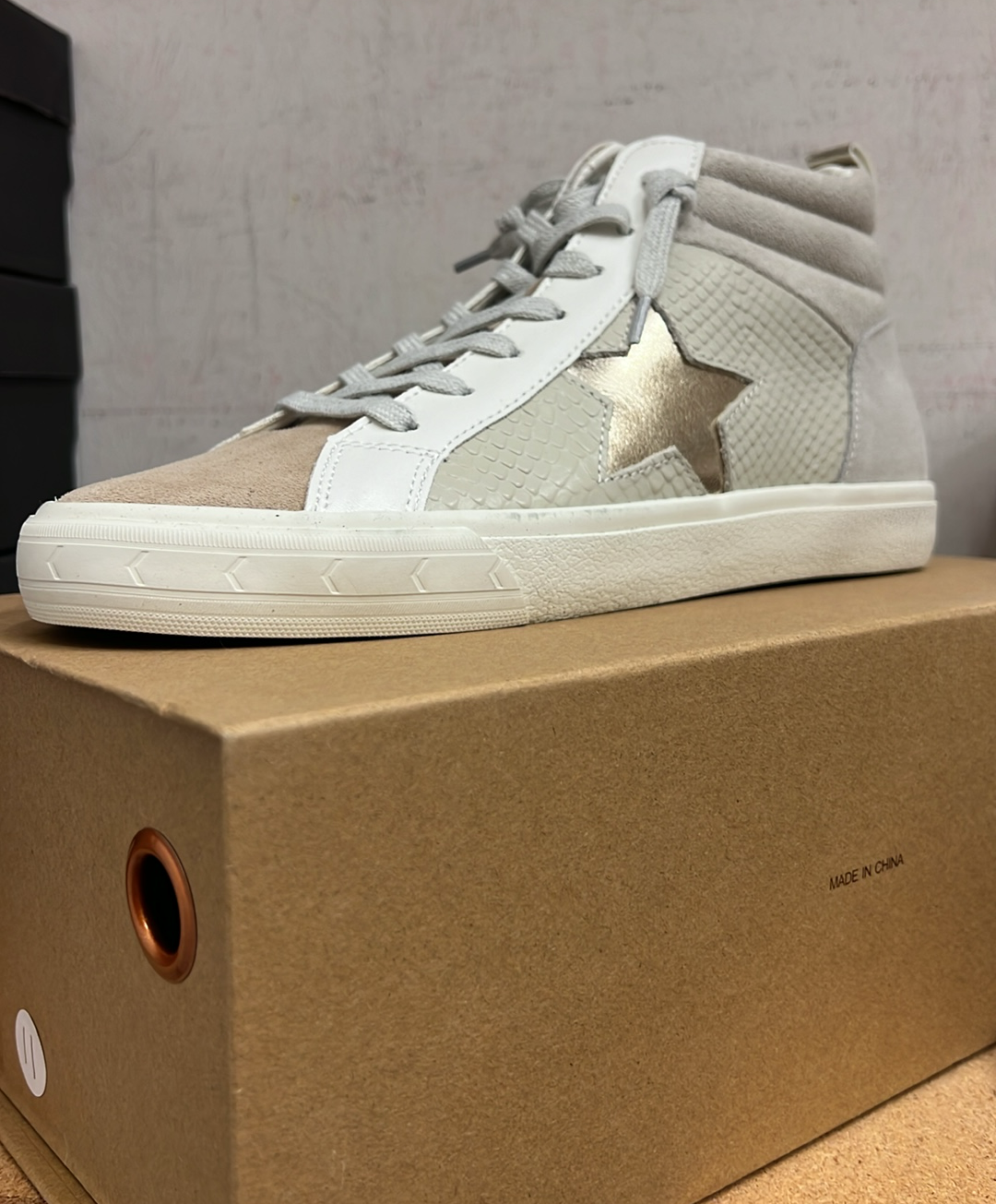 Axel Blush Hightops