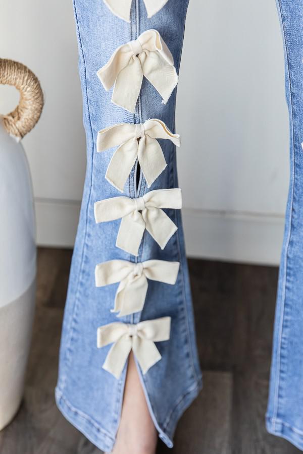 Ribbon Detailed Flare Jeans