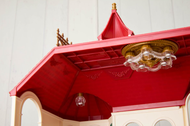 Calico Critters® Red Roof Riverside Manor
