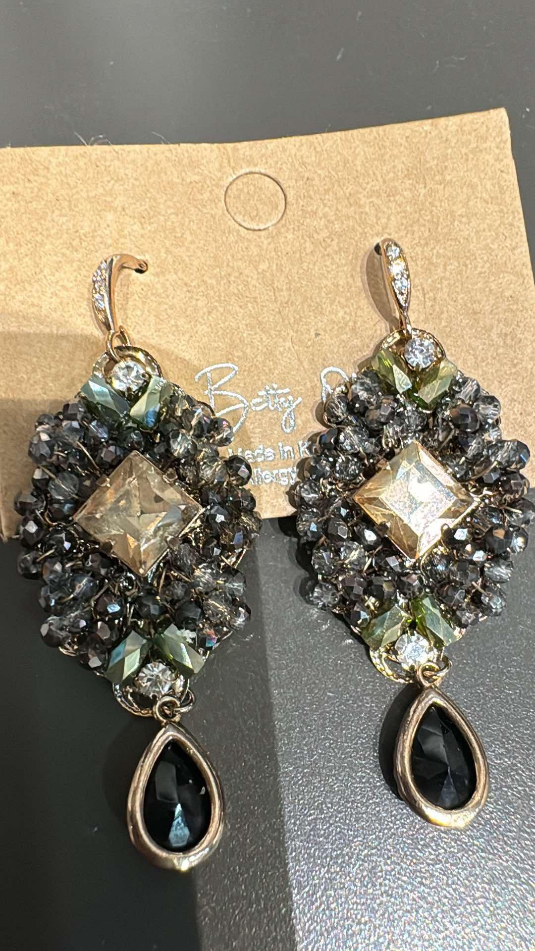 Claire Cluster Beaded Earrings