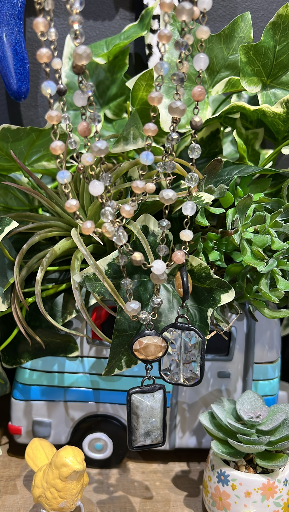 Clear Pendant Layer Necklace