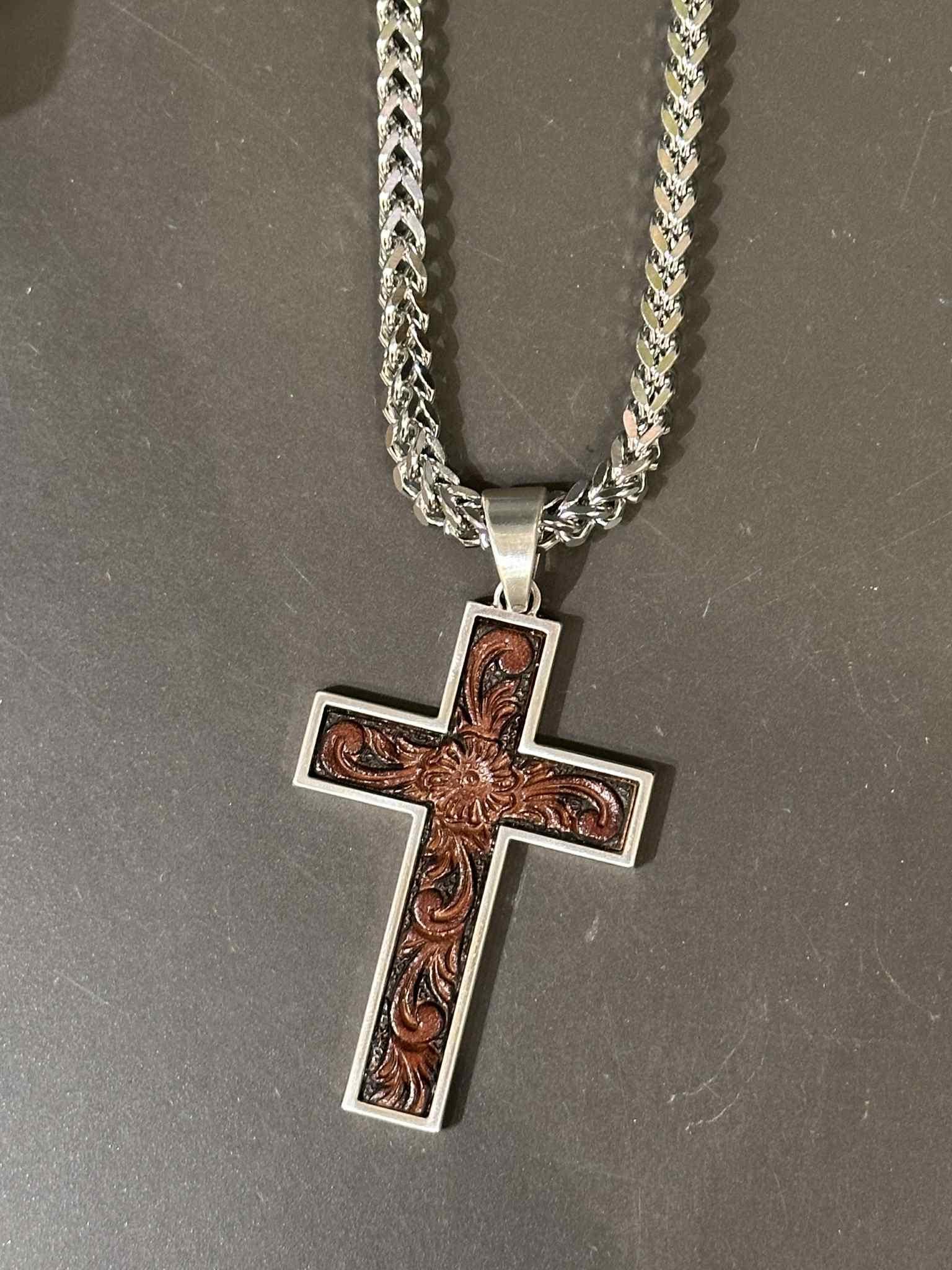 Twister Men's Chain Necklaces
