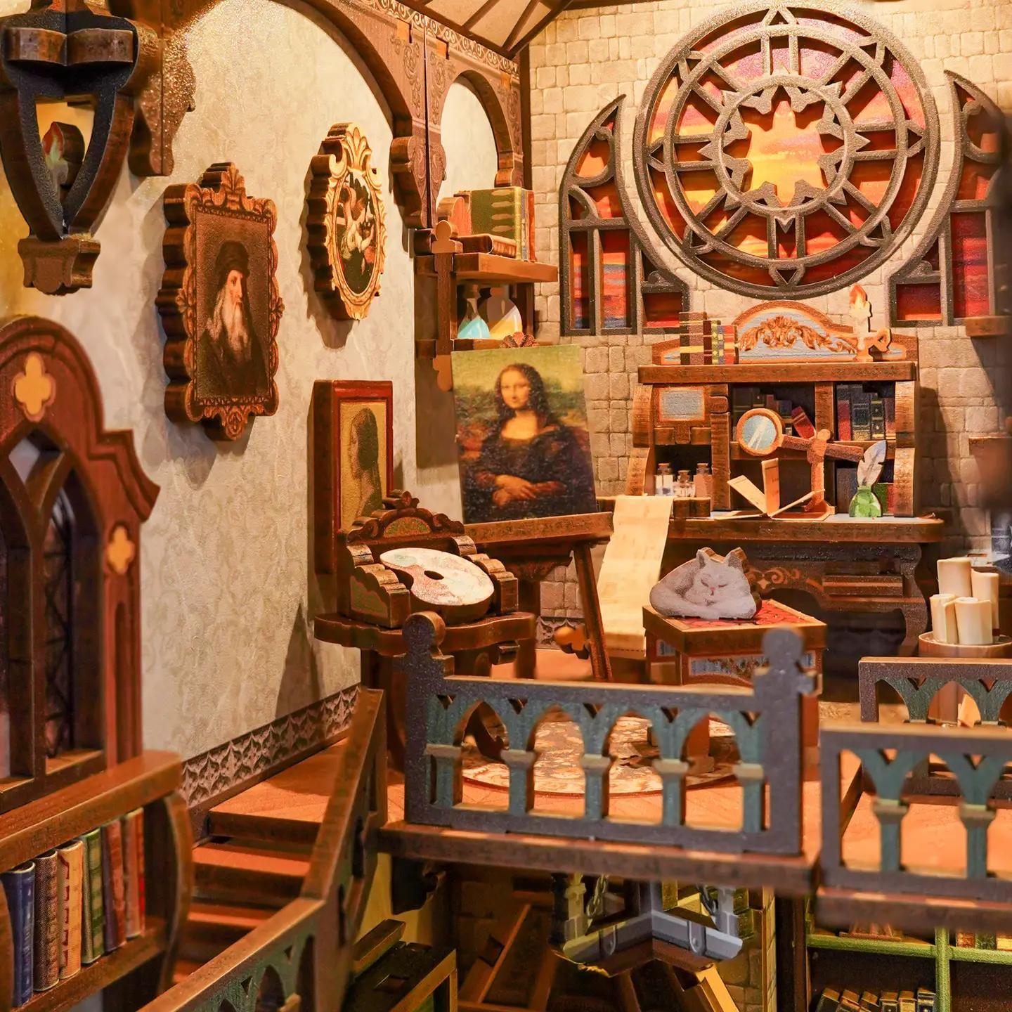 Diy Book Nook Kit: Leonardo Da Vinci