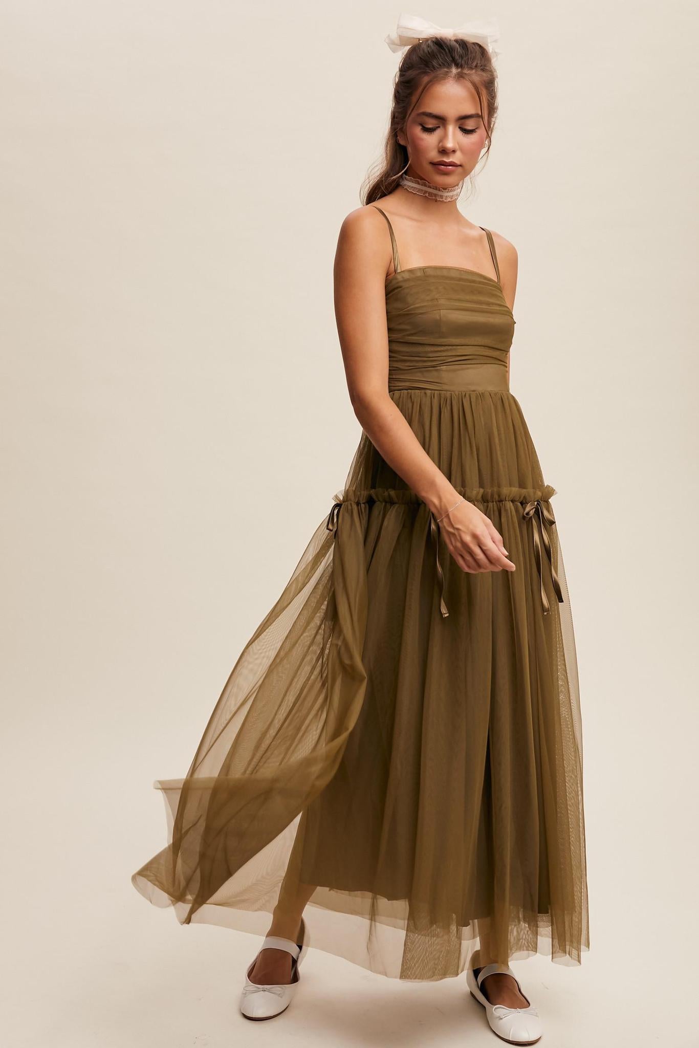 Ruched Tulle Ribbon Detail Midi Dress