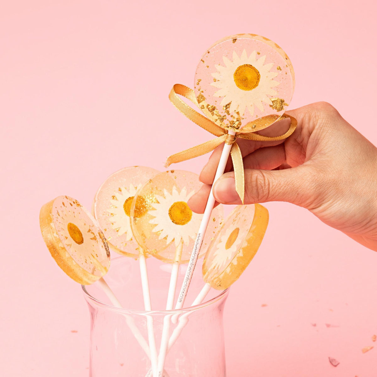 Daisy & Gold Lollipops