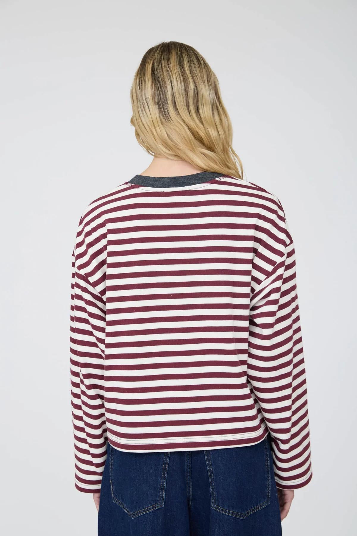 COLOR BLOCK NECK TRIM LONG SLEEVE BOXY KNIT TOP