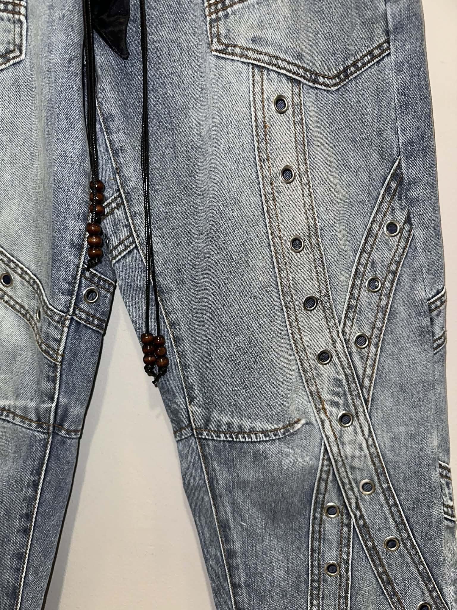 Washed Grommet Detail Barrel Jeans