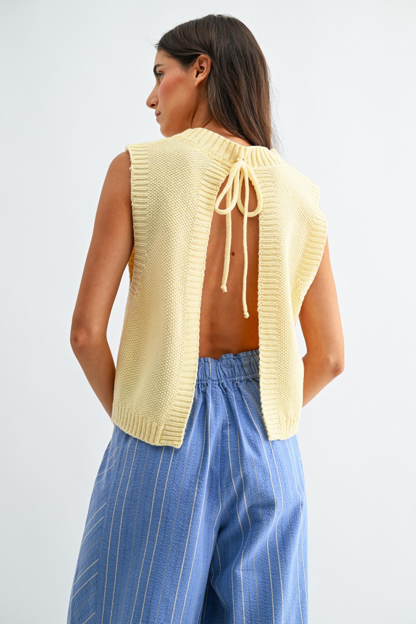 Butter Yellow Knitted Sleeveless Sweater Vest
