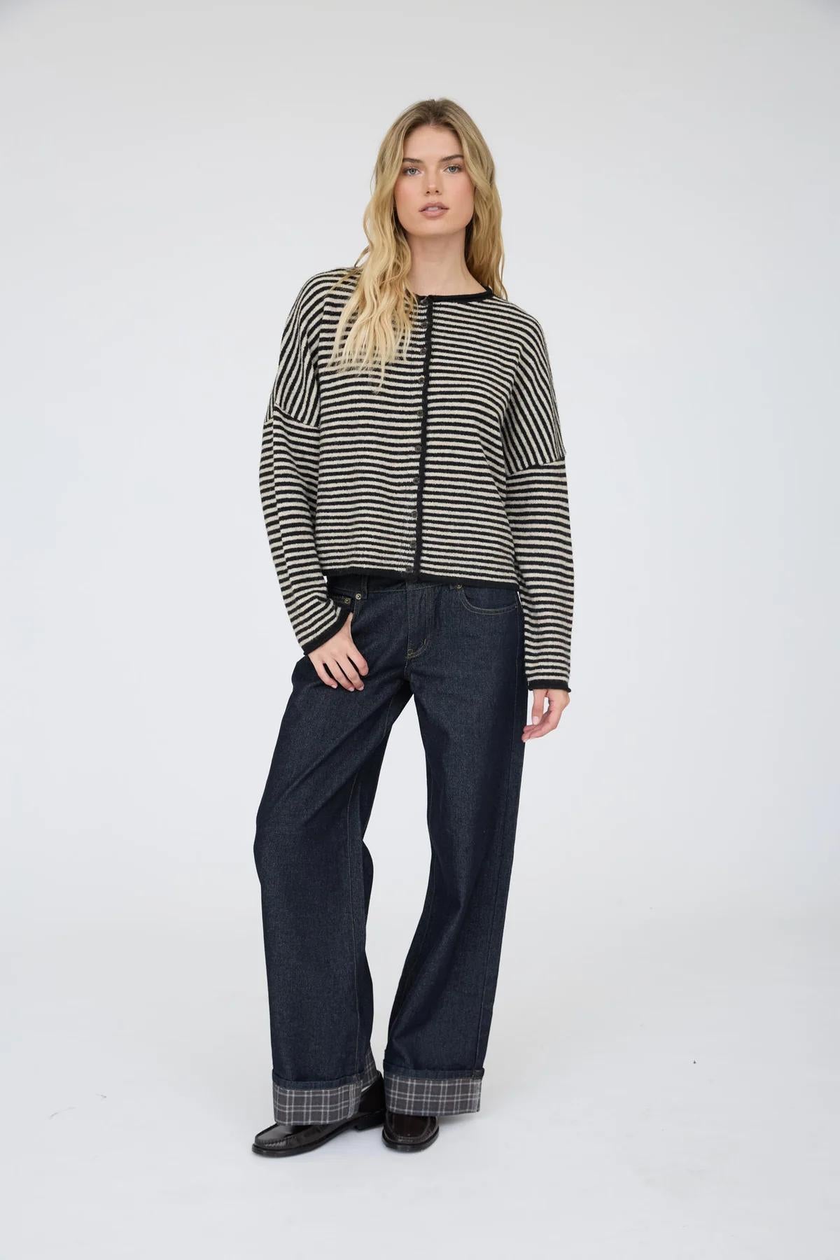 STRIPE RAW EDGE BUTTON DOWN LONG SLEEVE CARDIGAN