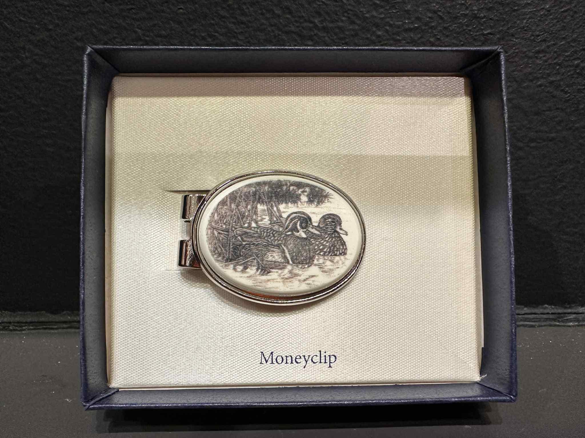 Barlow Oval Money Clip