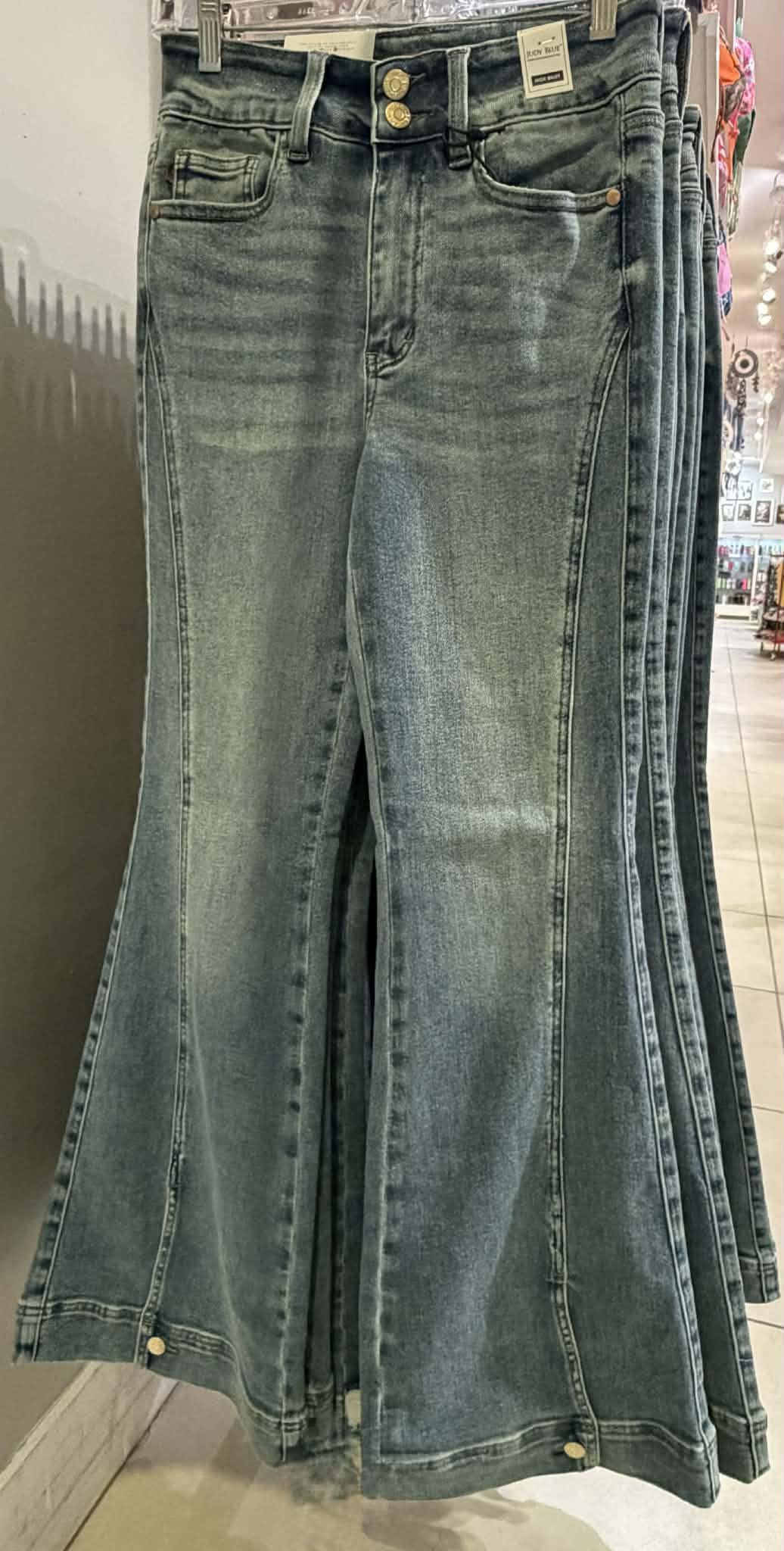 Judy Blue HW Vintage Wash Flares