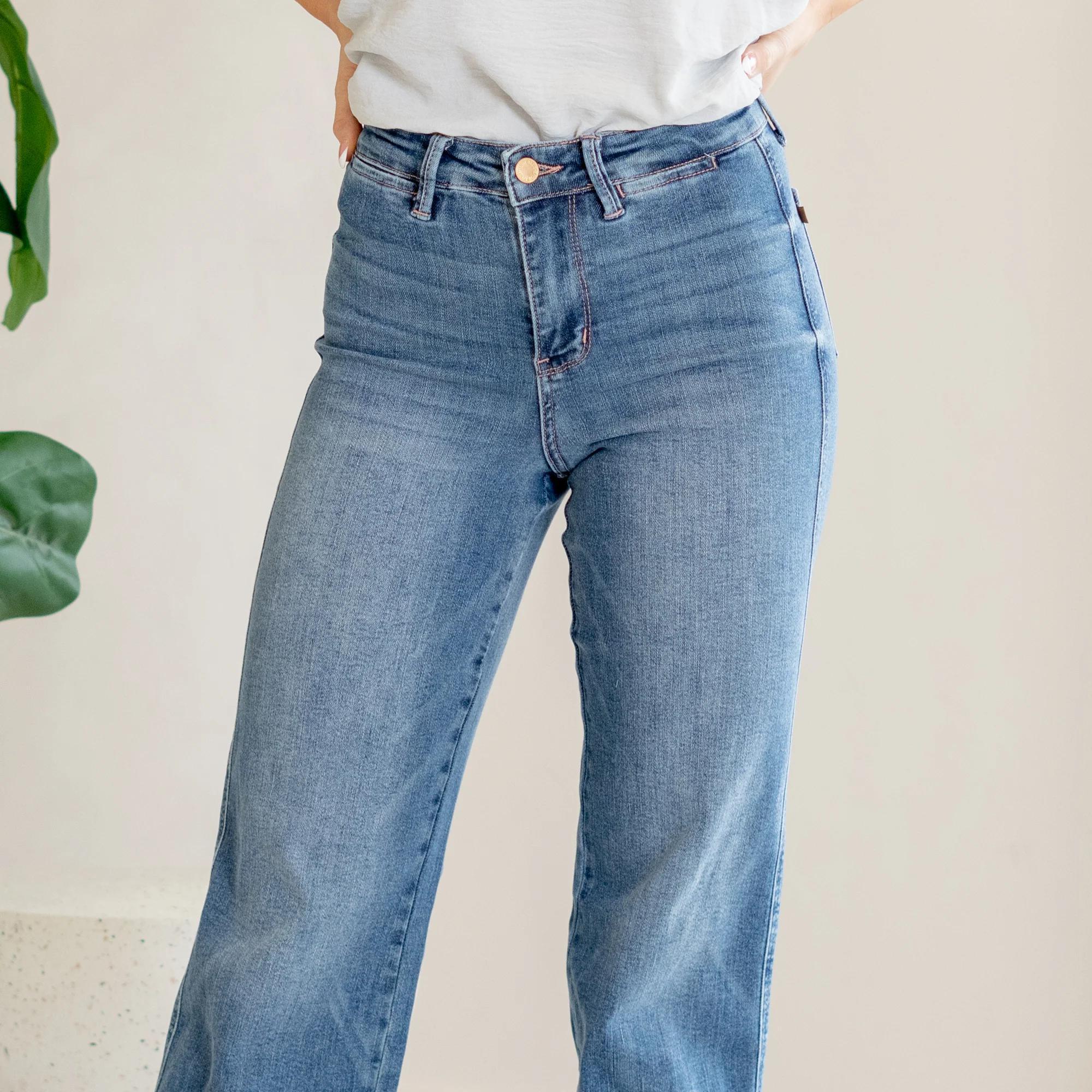 Judy Blue HW Contrast Thread Straight Jeans