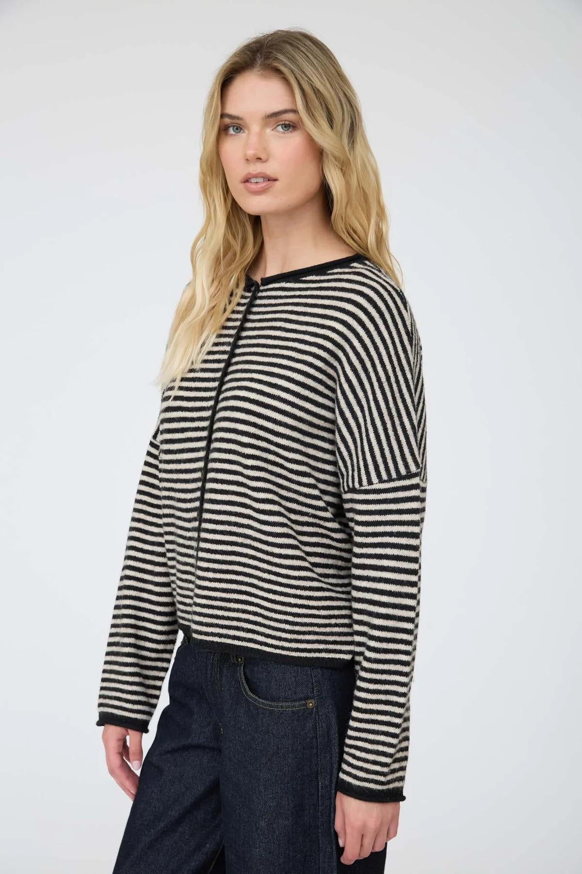 STRIPE RAW EDGE BUTTON DOWN LONG SLEEVE CARDIGAN