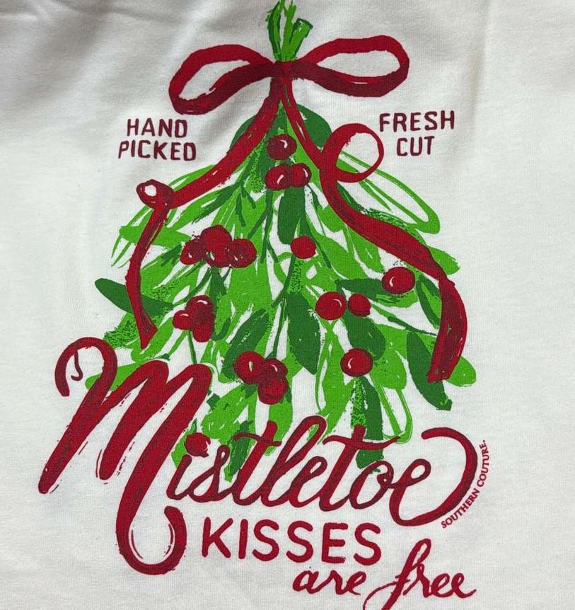 LS Mistletoe Kisses Tee