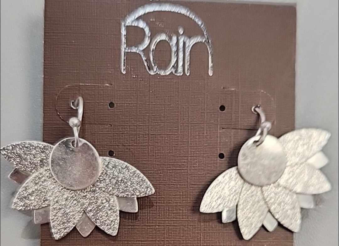 Silver Half Daisy Earrings
