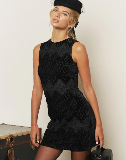 BLACK VELVET LACE PATTERN SLEEVELESS MINI DRESS