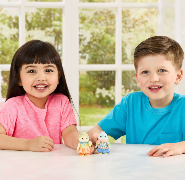 Calico Critters® Citrus Bird Family
