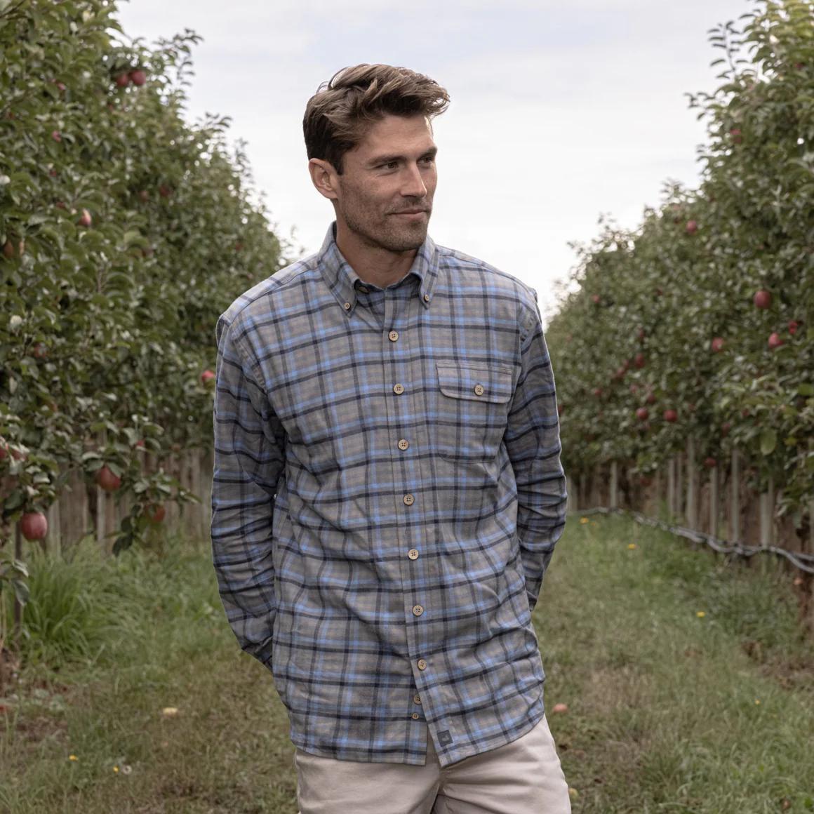 Boothville Flannel in Navy & French Blue