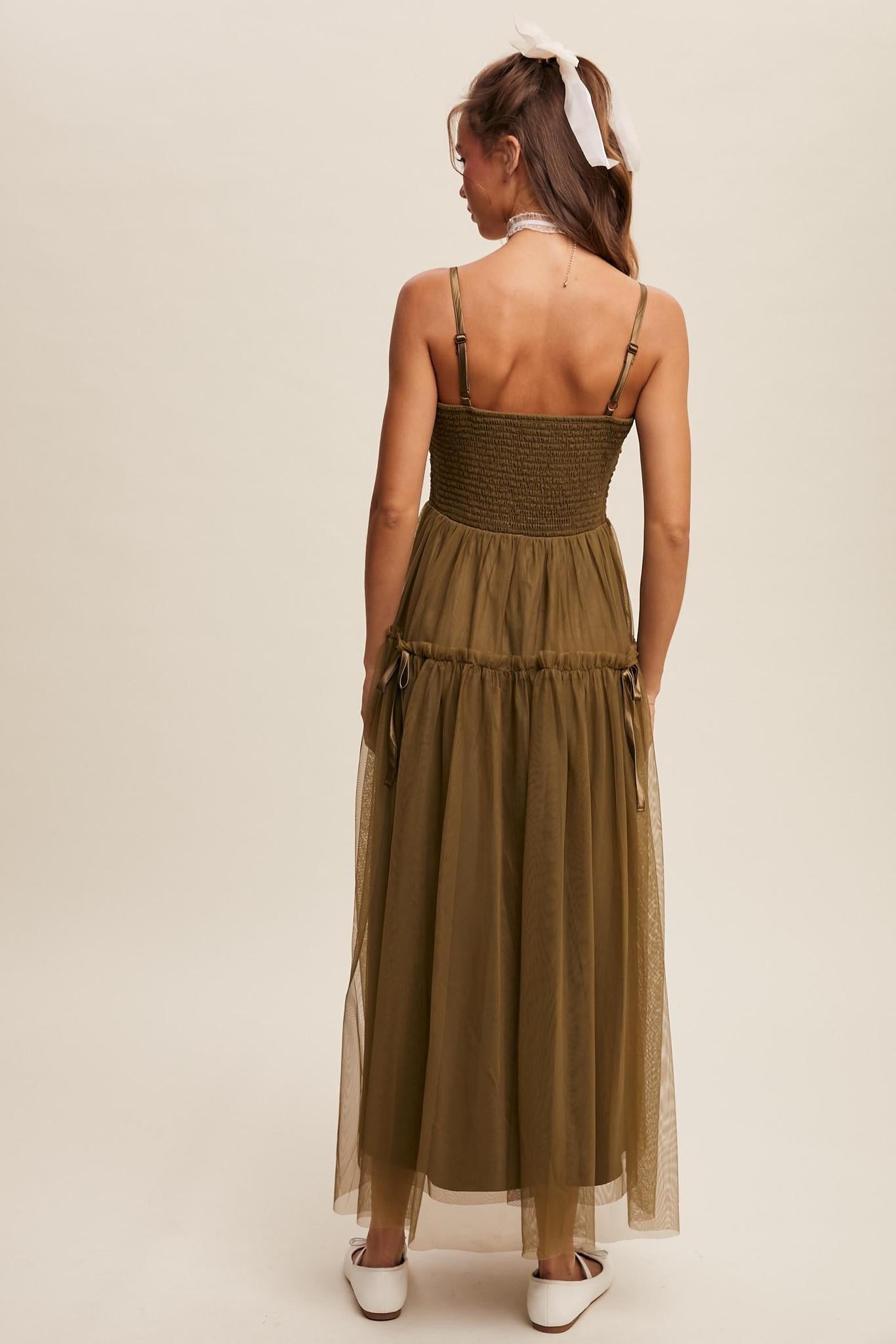 Ruched Tulle Ribbon Detail Midi Dress