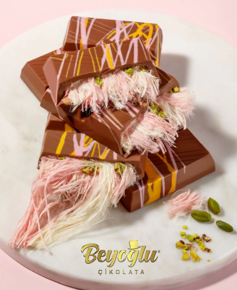 Dubai Angel Hair Milk Chocolate with Cotton Candy and Pistachio Cream