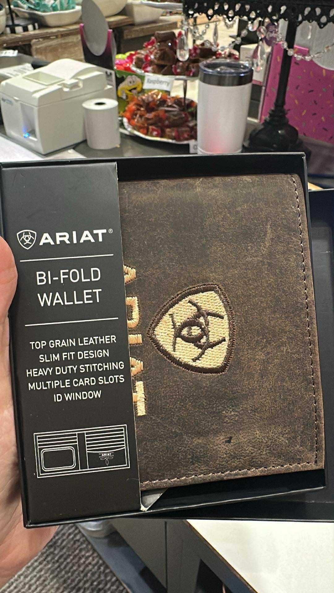 Ariat Bull Hairs Embroidered Wallet