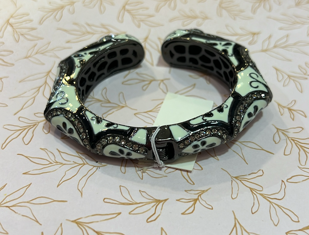 Crystal Black Open Bracelet