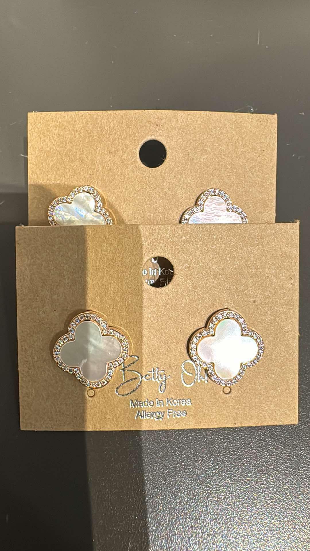 Crystal Clover Pearl Earrings