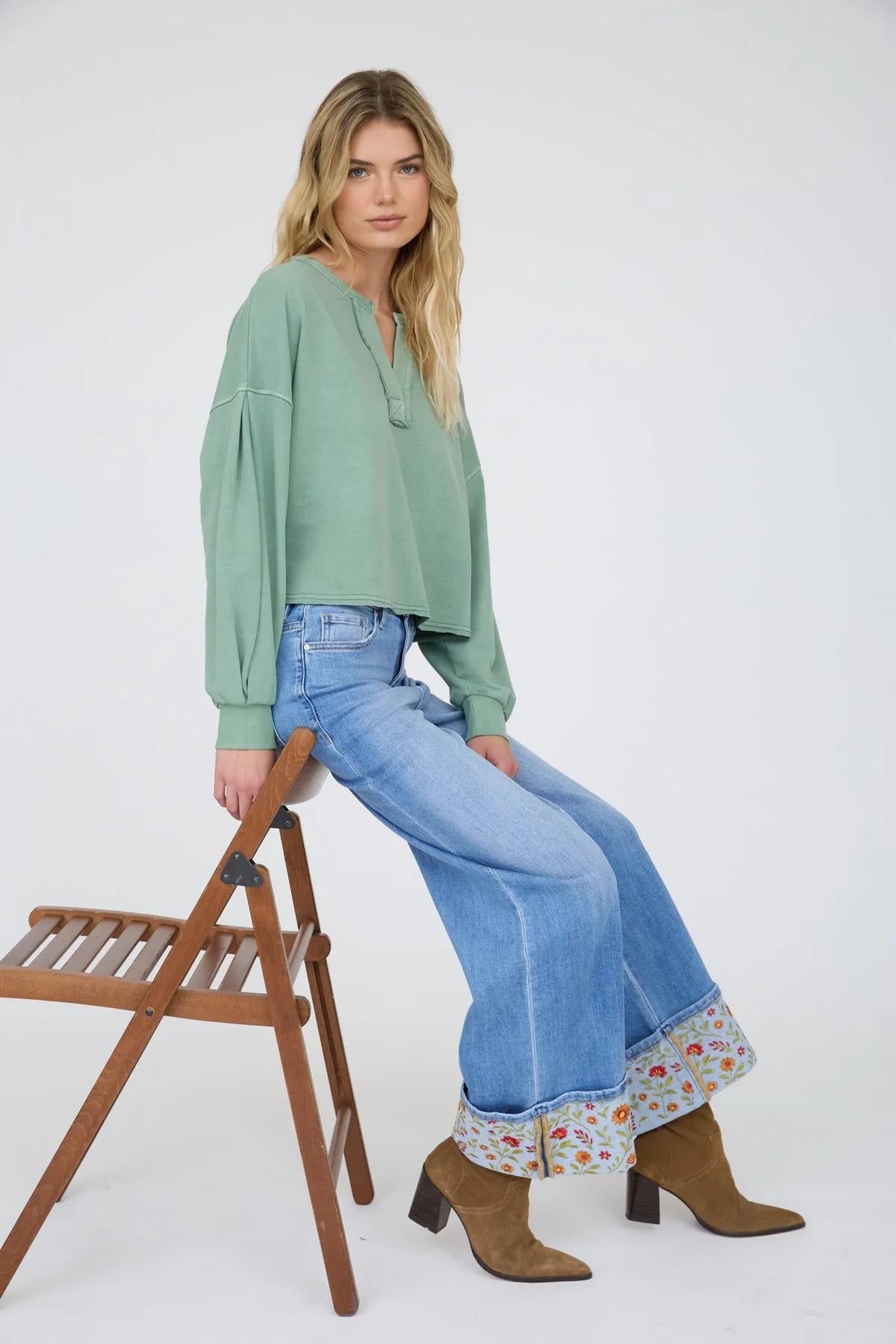 OLIVE NOTCH NECK BOXY LONG SLEEVE KNIT CROP TOP