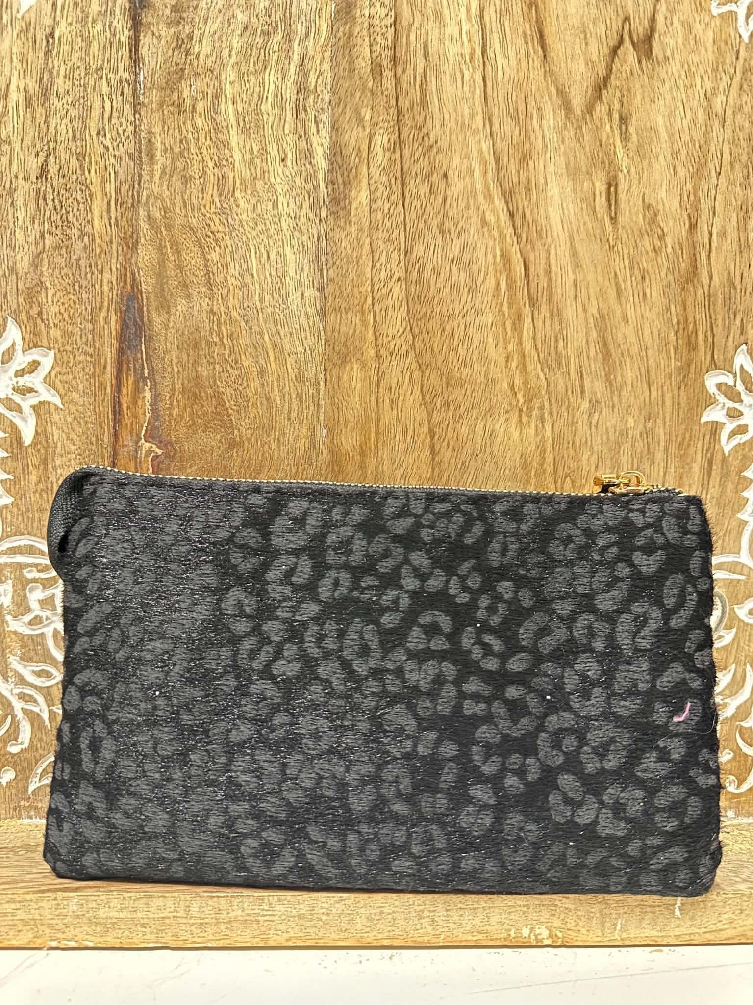 Riley Crossbody/Wristlet