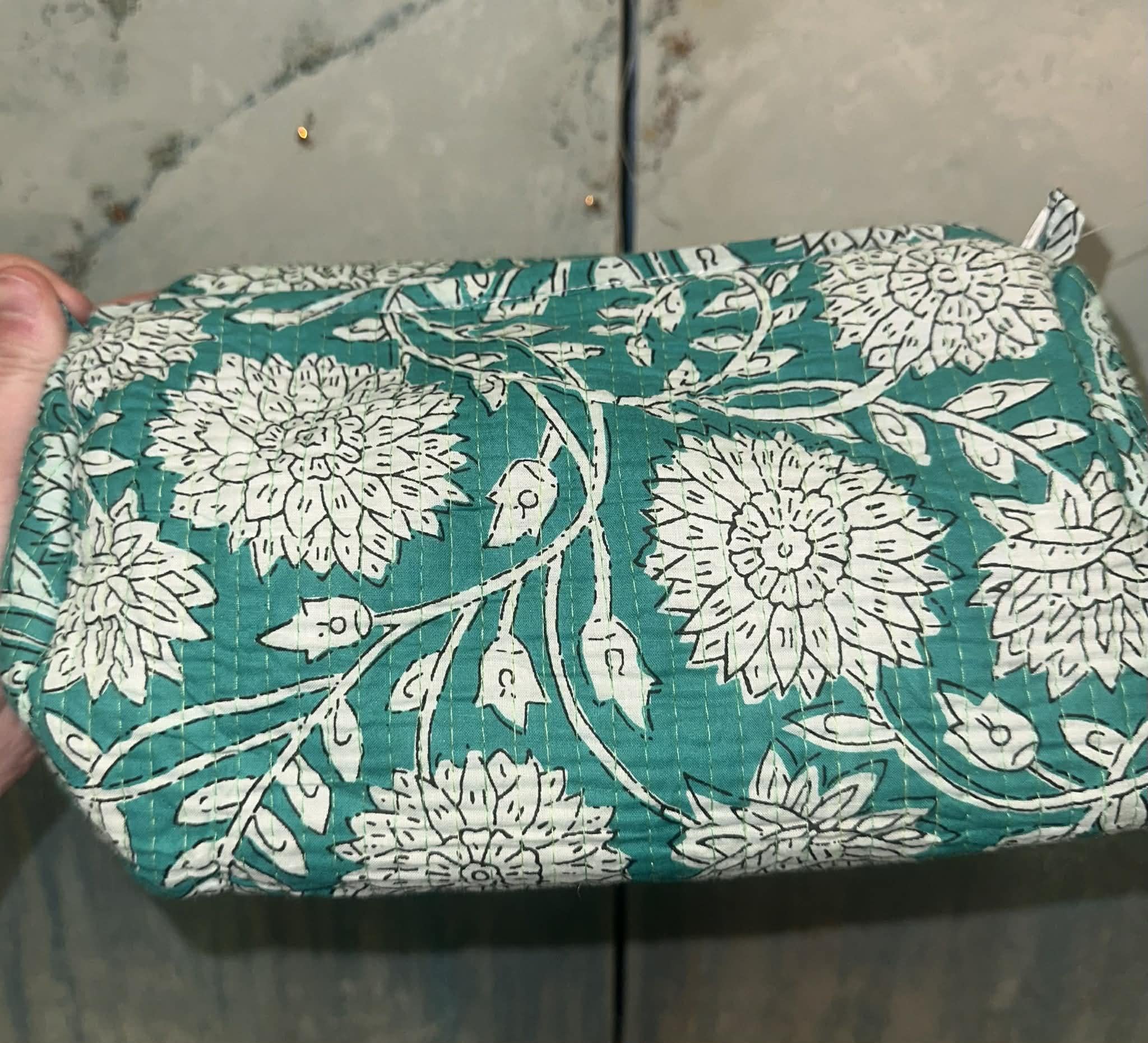 Soothing Souls Globally SOS 3-Peice Cosmetic Set