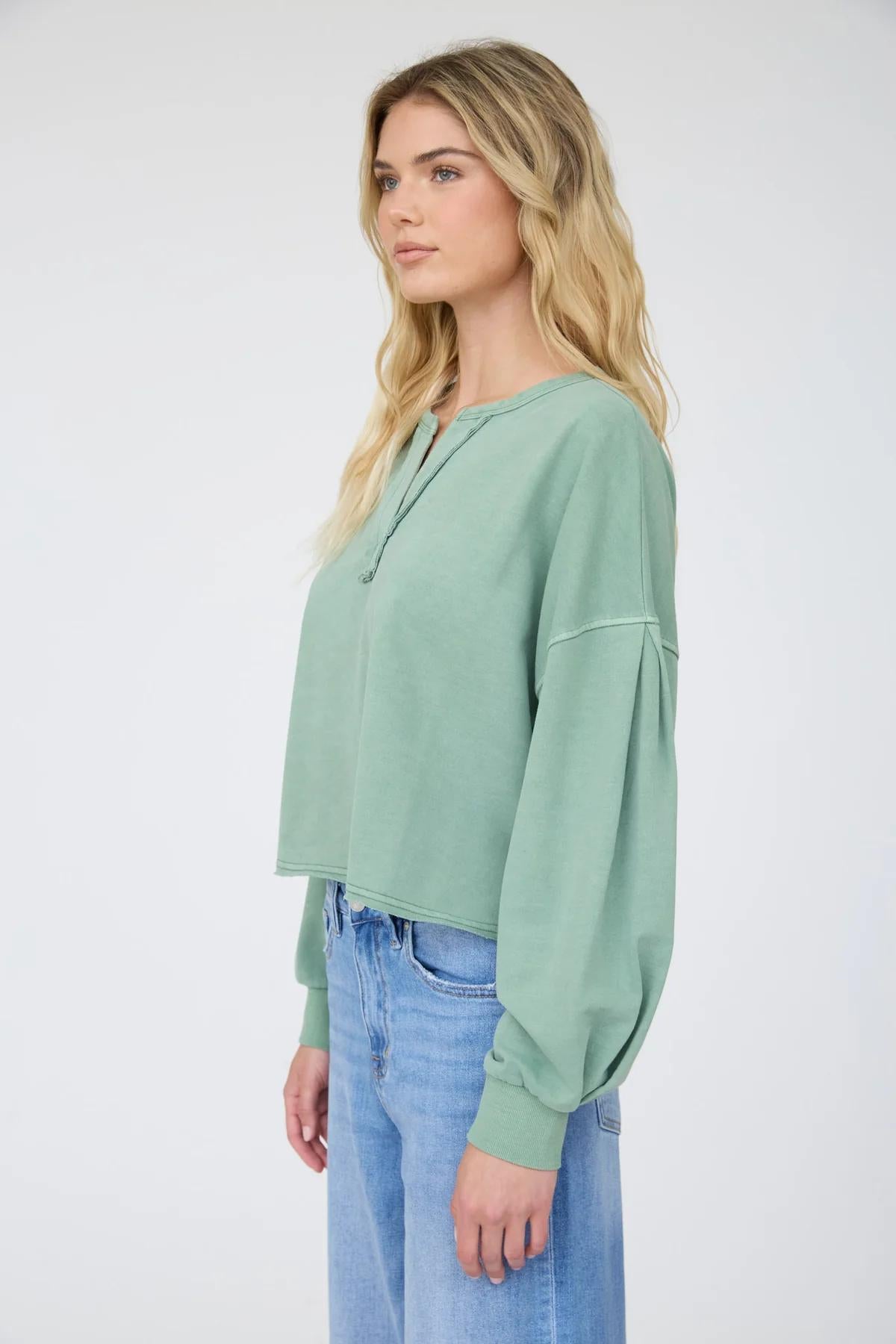OLIVE NOTCH NECK BOXY LONG SLEEVE KNIT CROP TOP