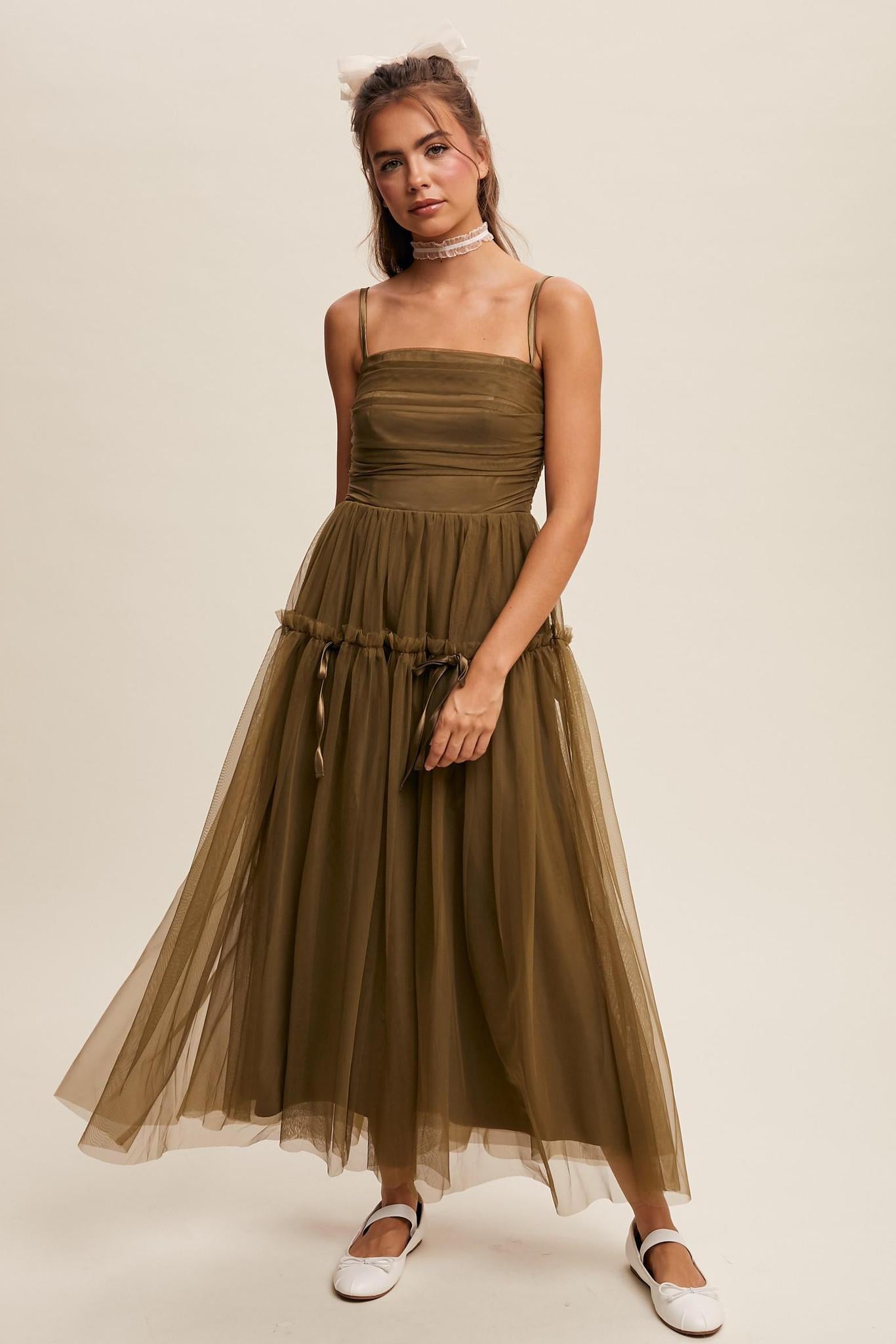 Ruched Tulle Ribbon Detail Midi Dress