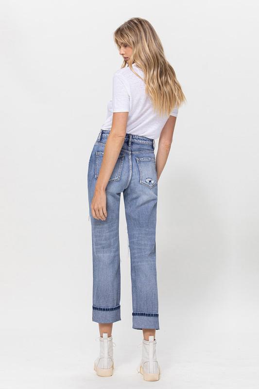 Criss Cross Boyfriend Jeans
