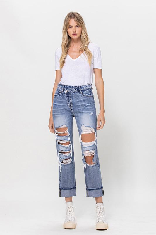 Criss Cross Boyfriend Jeans