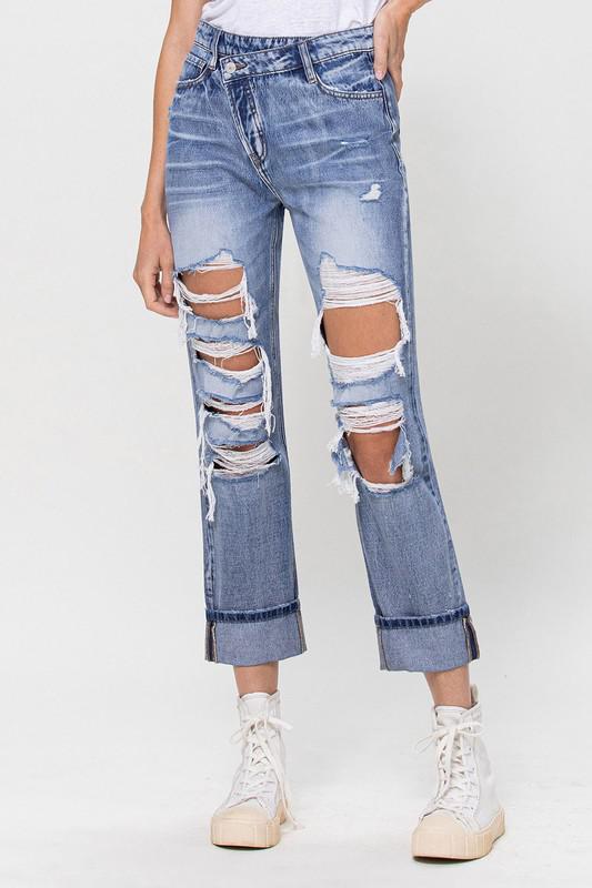 Criss Cross Boyfriend Jeans