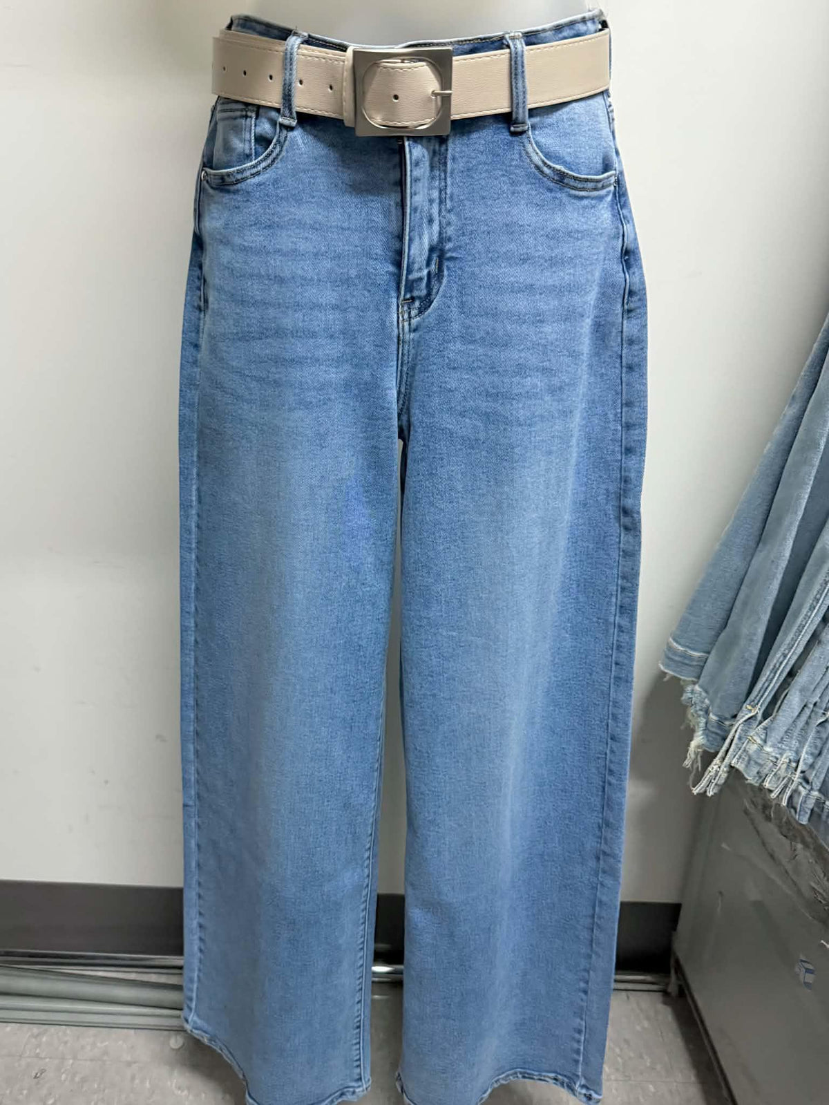 Nina Rossi (NR3972) Tan Belt Wide Leg Jeans