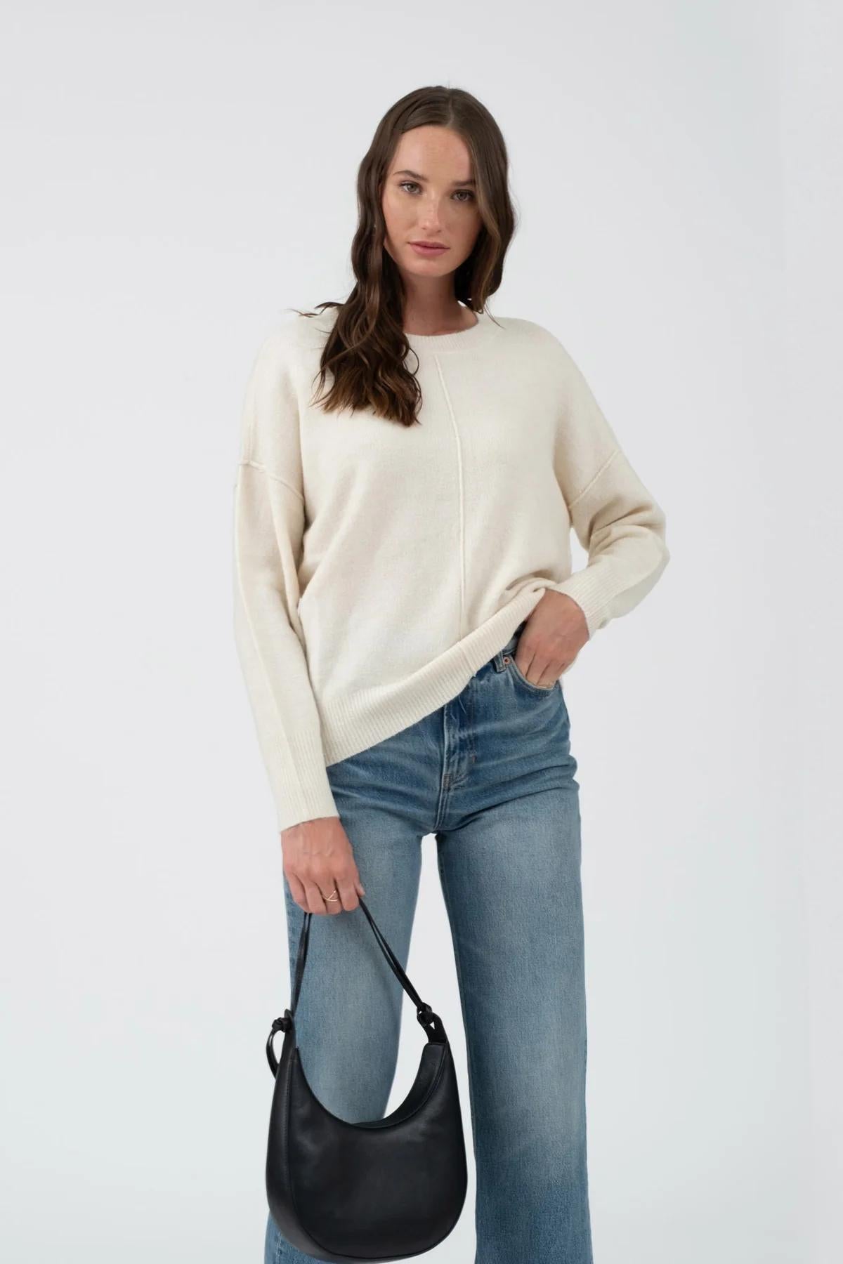 CREAM SOLID CREWNECK FRONT SEAM KNIT SWEATER