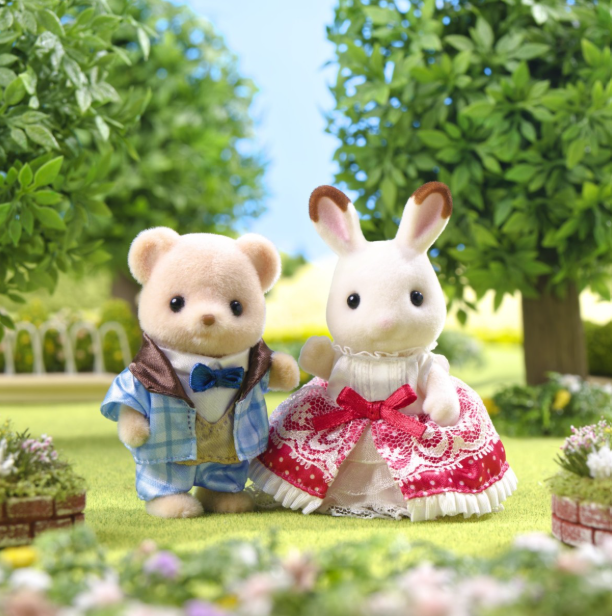 Calico Critters® Anniversary Friends Set -Freya & Theo
