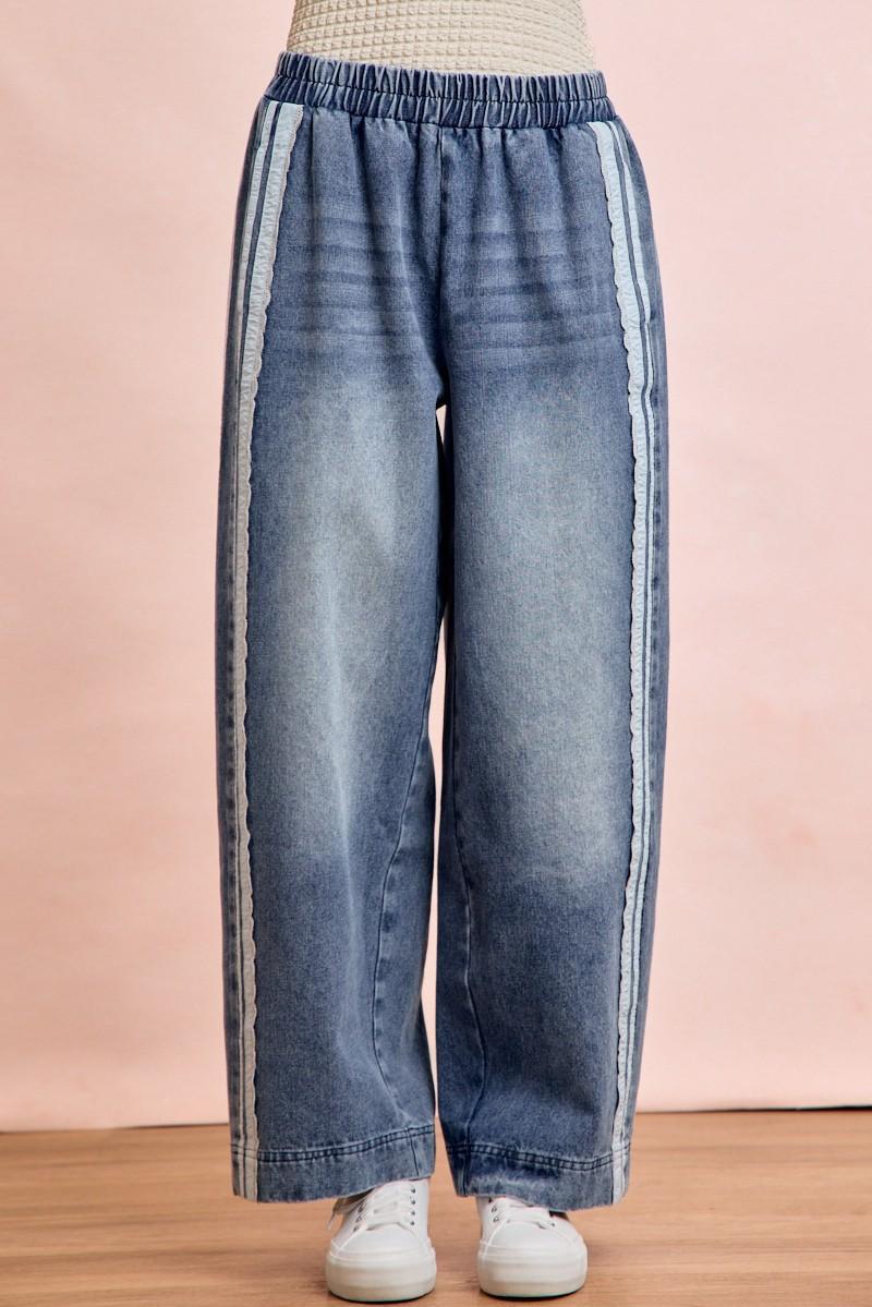 Washed Lace Contrast Sided Denim Pants