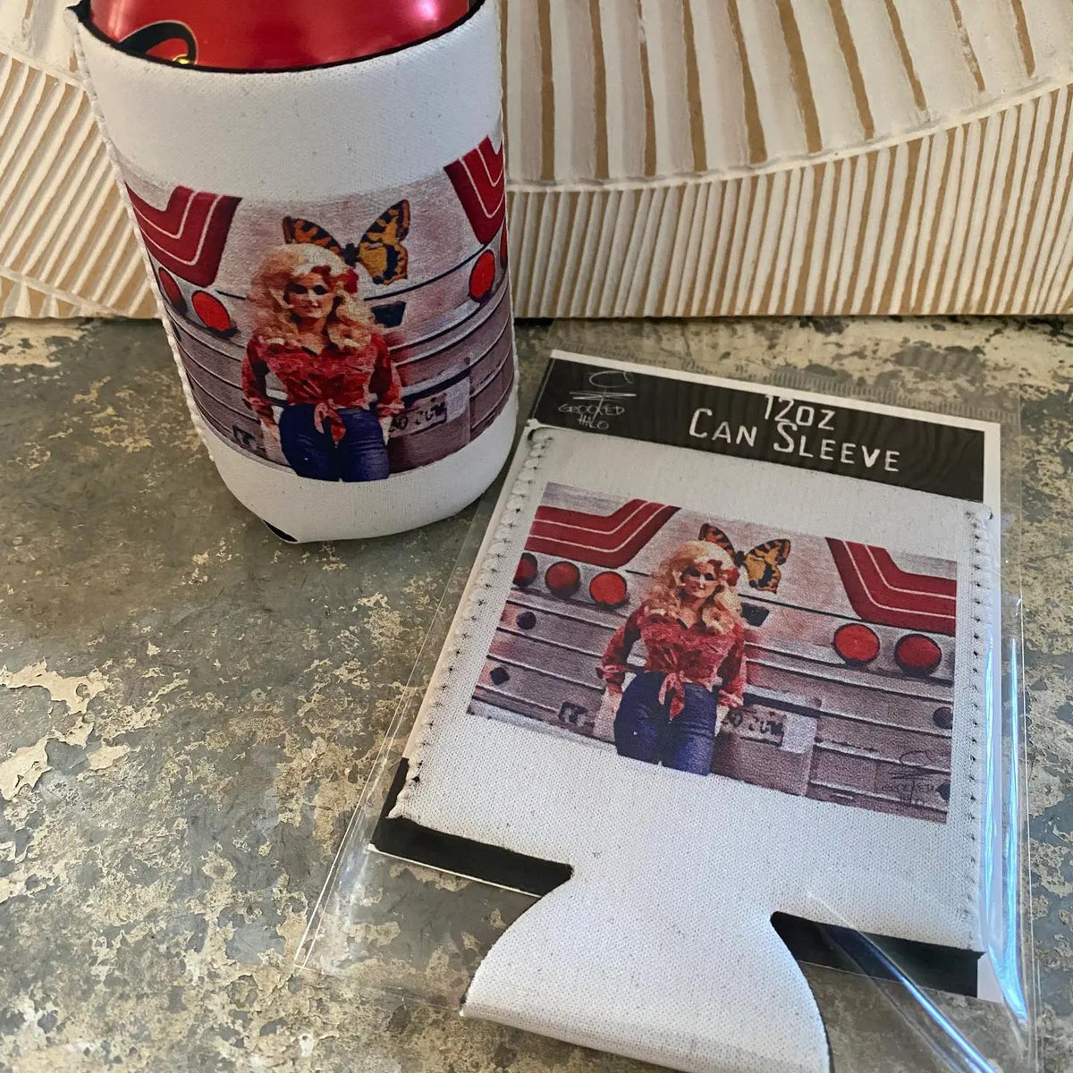Dolly On the Road Neoprene Can Sleeve