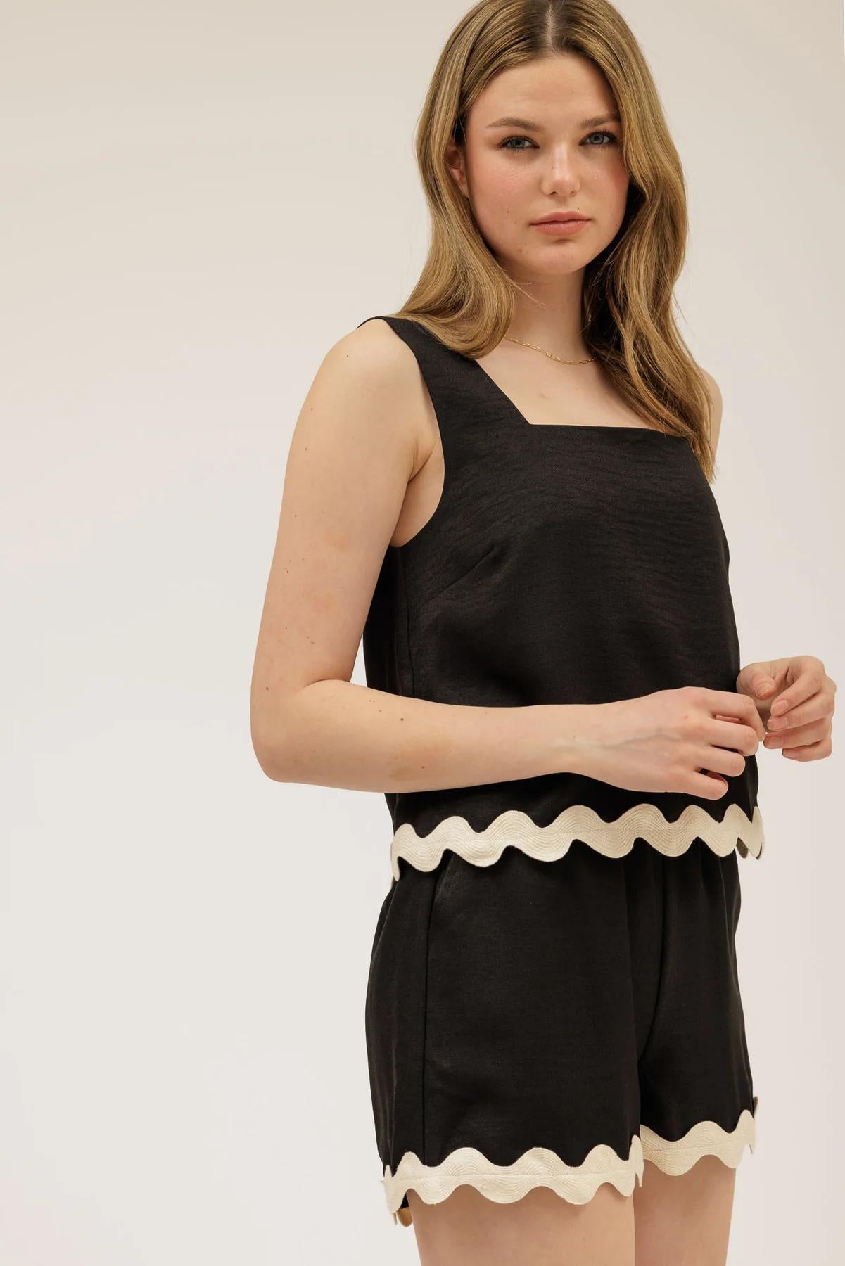 CONTRAST WAVY HEM SLEEVELESS SET