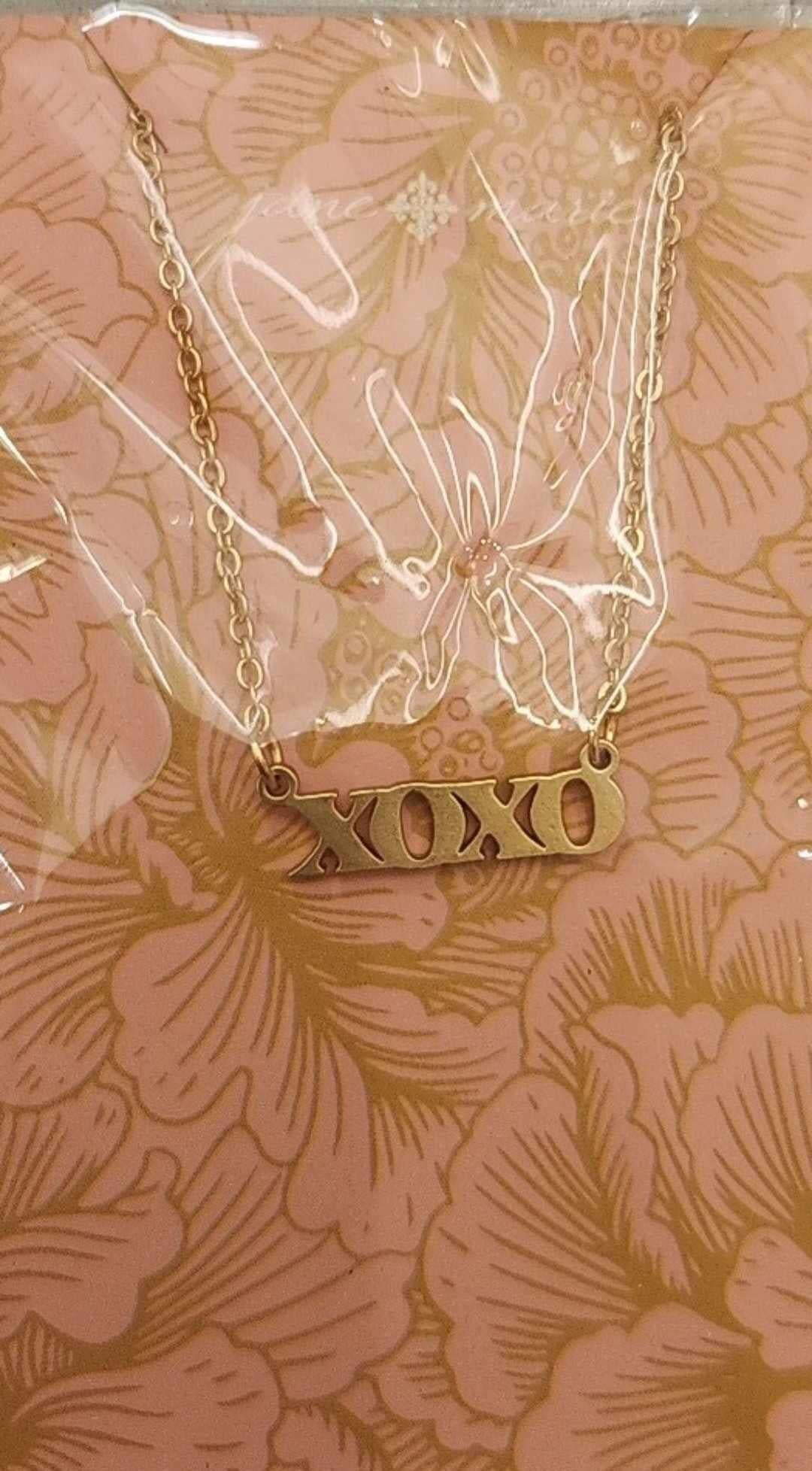 XOXO Necklace